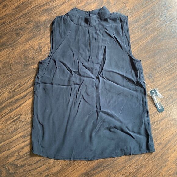 NWT ModCloth Perfectly Particular Black Sleeveless Blouse - Size Medium - Picture 3 of 12